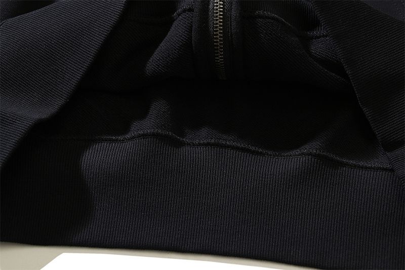 1077# — style #1077#