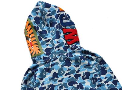 -20$ Streetwear Shark Head Camo Background Print Hoodie Outerwear Blue&Pink&Green S~3XL95 — photo 3